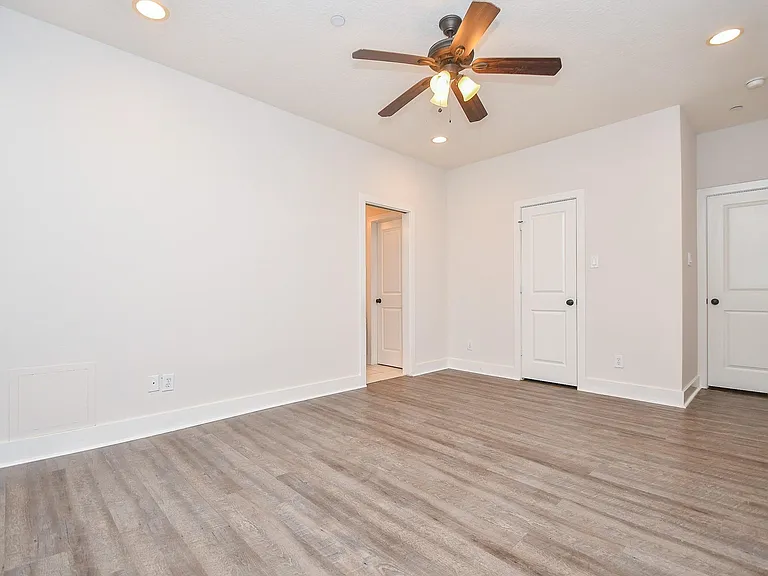 2422 Navigation Blvd #A — Photo 17