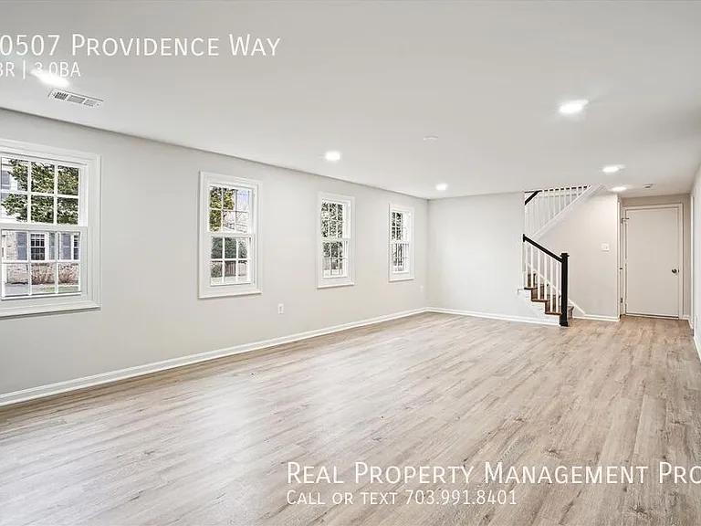 10507 Providence Way — Photo 22