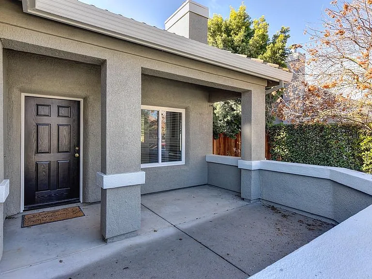 3625 Poppy Hill Way — Photo 9