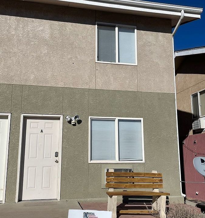 1st image of 1715 Oakshire Ln Unit A