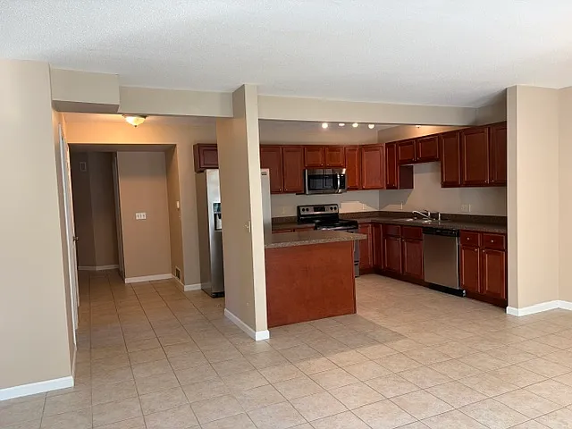 Kitchen Island with Breakfast Bar