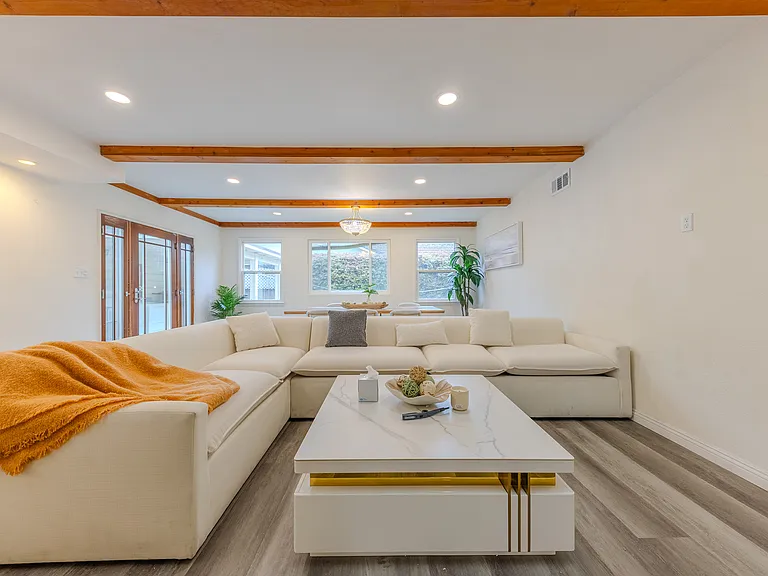 6252 Golden West Ave — Photo 8