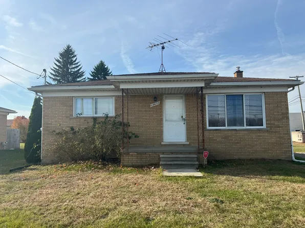 49633 Hayes Rd, Utica, MI 48315