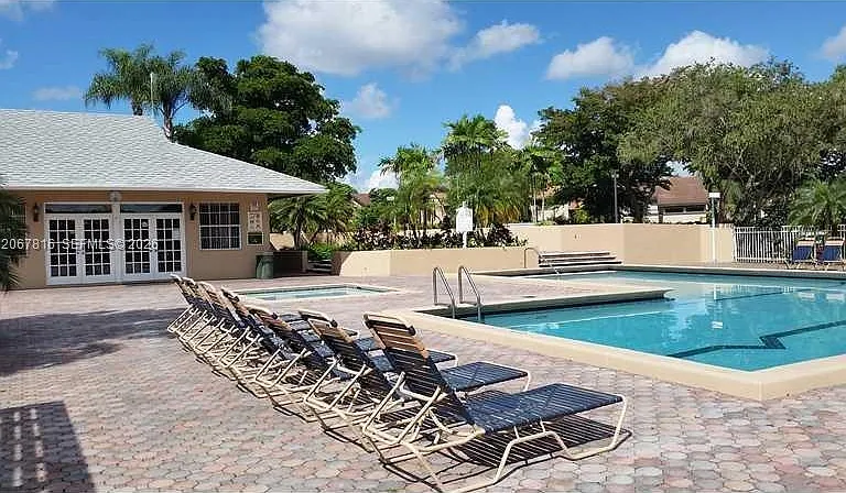 2091 NW 96th Ter #13M — Photo 27