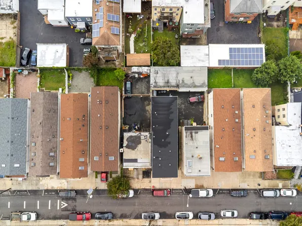 215 South Street image 35 of 37