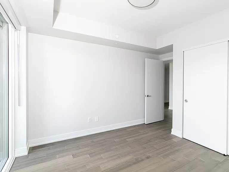664 Spadina Ave — Photo 23