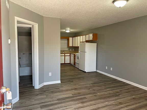 2nd image of 154-158 Dublin Square Rd #158-A