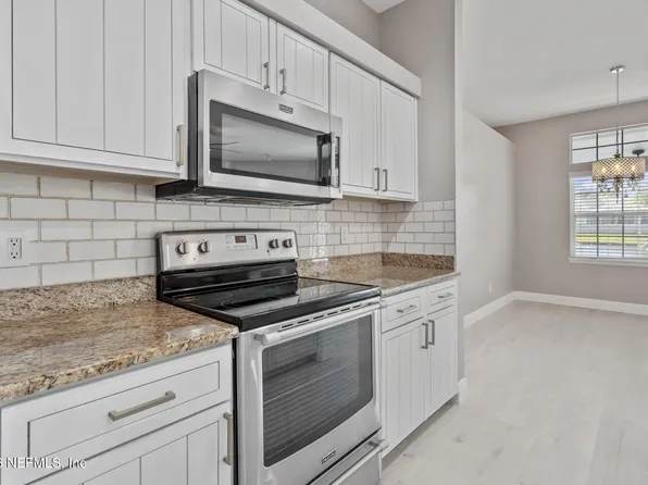 1110 CELEBRANT Drive, Jacksonville, FL 32225