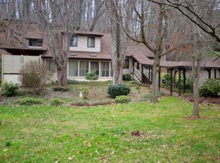 411 Green Brook Cir, Unicoi, TN 37692