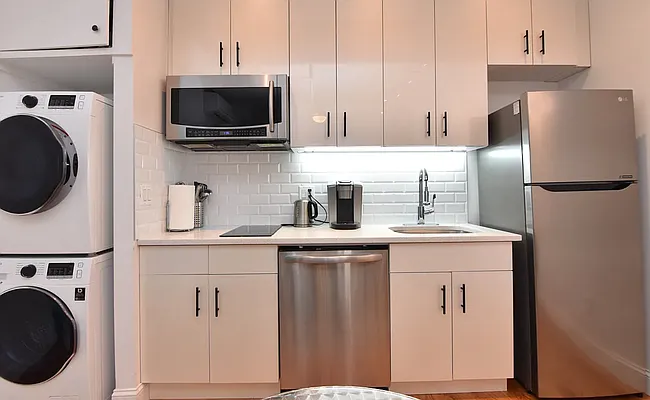 Rented by Bohemia Realty Group | media 5