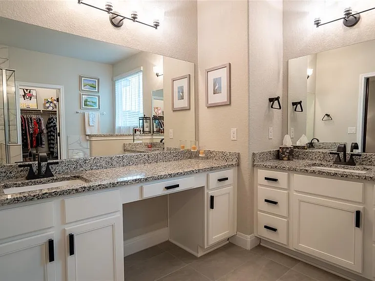 1215 Davis St — Photo 18