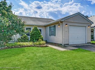 19 Buckingham Dr, Manchester, NJ