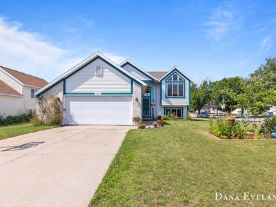 2901 Burritt St NW, Grand Rapids, MI, 49504
