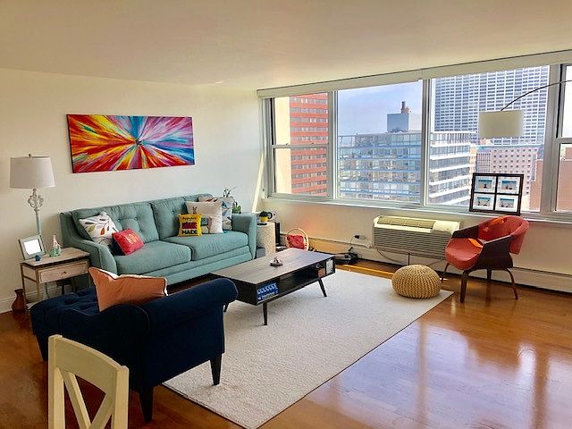 1st image of 336 W Wellington Ave APT 2301