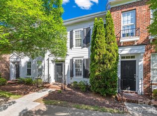 9821 Longstone Ln, Charlotte, NC 28277