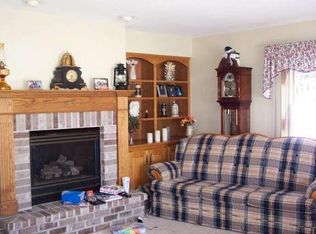 W5120 Abbott Dr, Random lake, WI 53075