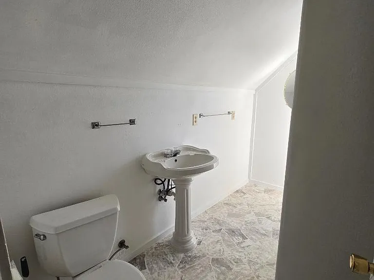 Unit Photo