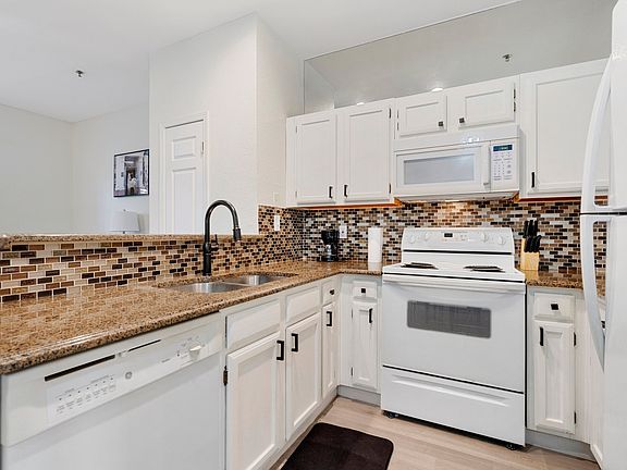 5th image of 4800 W Lovers Ln APT 515