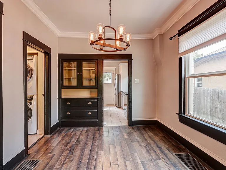 1420 S Clarkson St — Photo 11