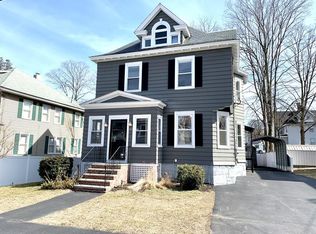 74 Stevens St, Lowell, MA 01851