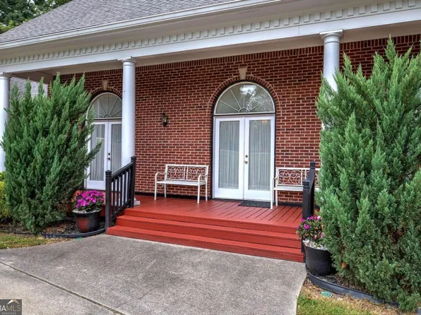 174 Amberidge Dr NW, Cartersville, GA 30121