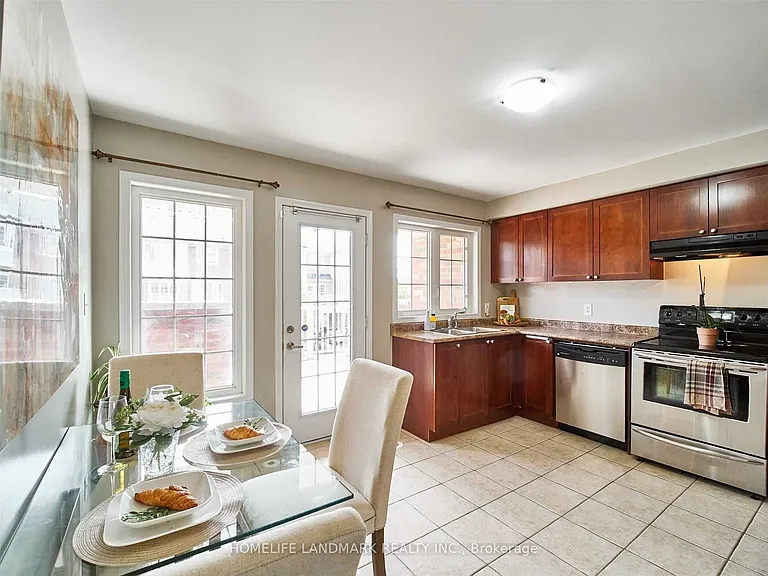 224 Rouge River Dr — Photo 3