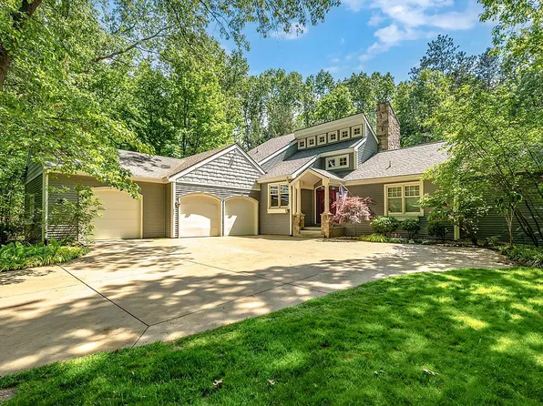 7234 S 8th St, Kalamazoo, MI 49009