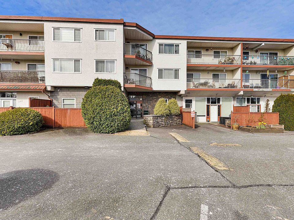 1st image of 3043 270th St #205