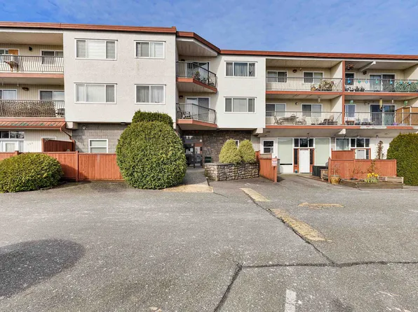 3043 270th St #205, Langley, BC V4W 3M2