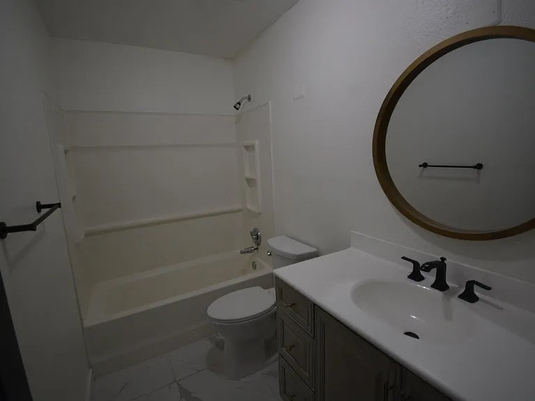 1379 Pinetta Cir — Photo 3