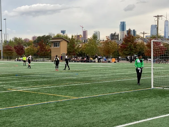 140 Woodward Street image 12 of 16