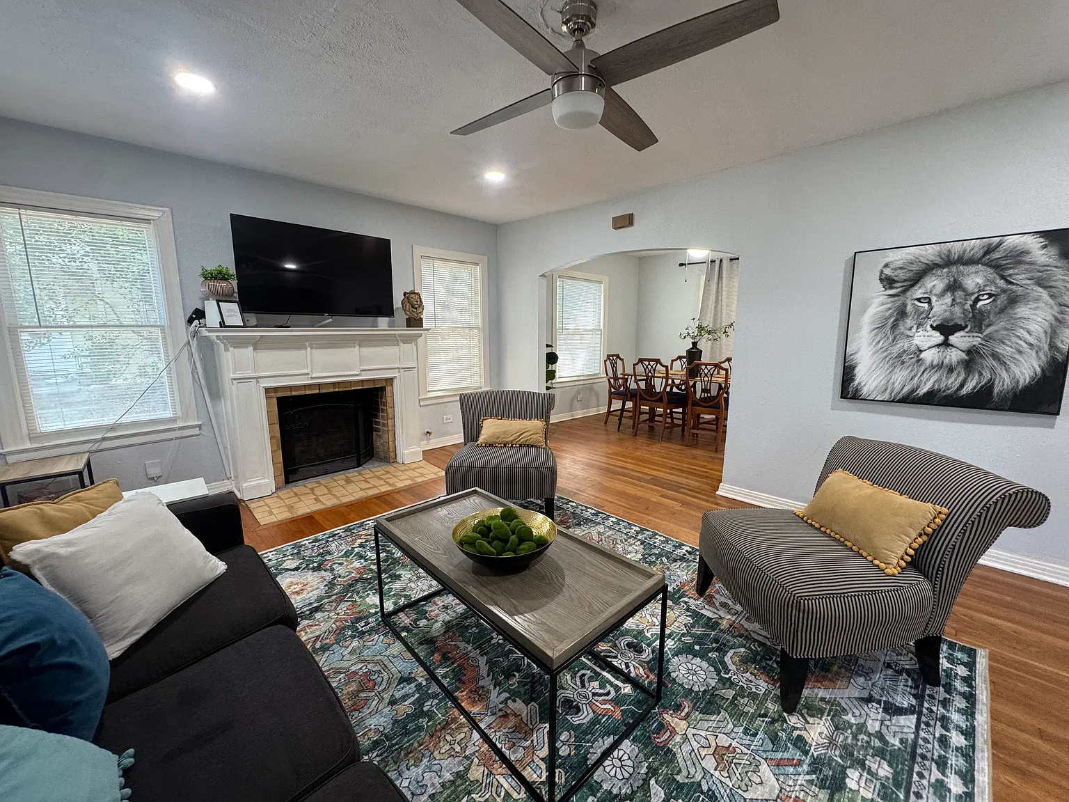 2 bed, 1.5 bath, 1400 sqft, $2,550 — Photo 4