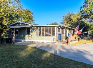 1519 E Main St, Rockport, TX 78382