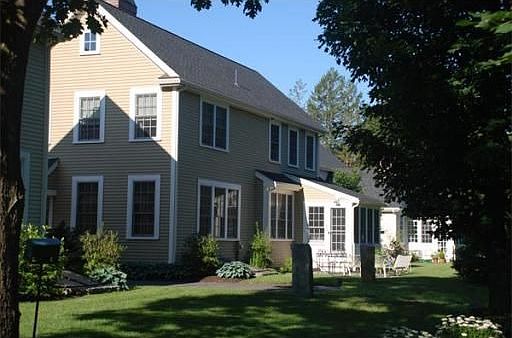 2nd image of 16 Wallis Dr
