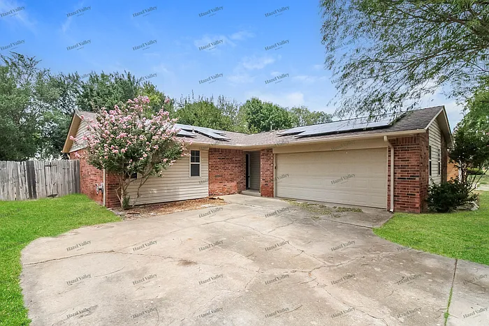1913 Vanessa Dr