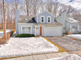 393 Burley Rd N, Rochester, NY 14612