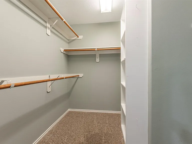 336 Capella Oaks Ln — Photo 24