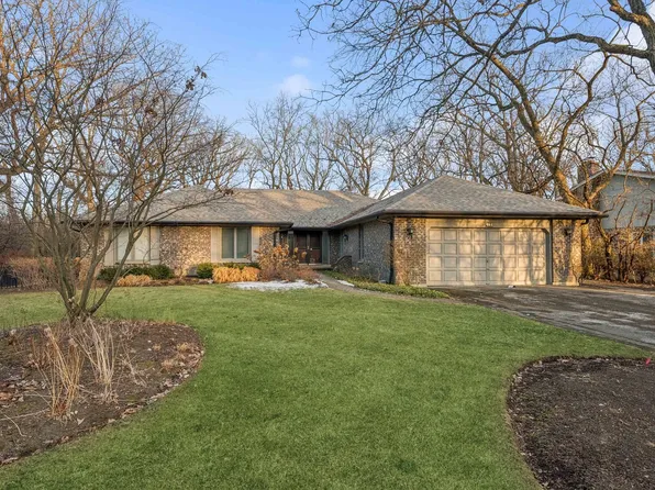 385 Red Oak Ln, Highland Park, IL 60035