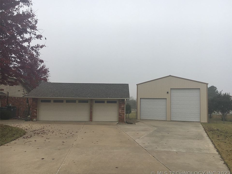 2nd image of 11408 S 252nd East Ave