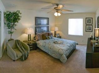 4813 Skyline Dr, Roeland Park, KS 66205