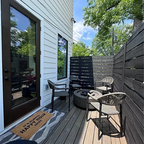 669 E Ave NE #A — Photo 27