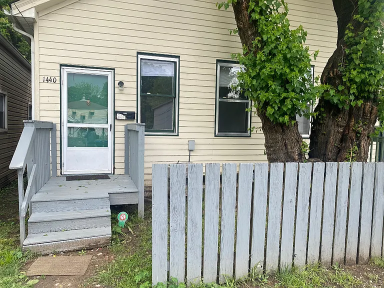 1440 Rear South Floyd St — Photo 5