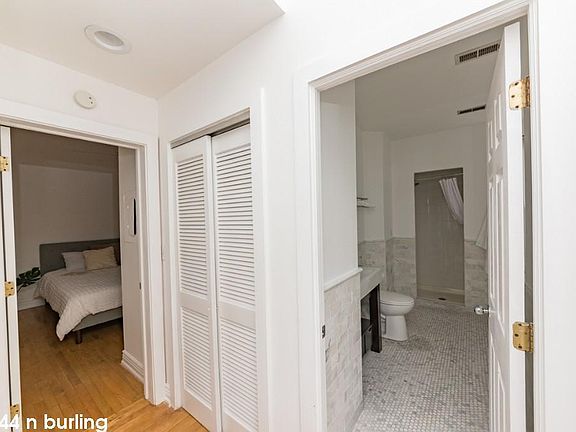 4th image of 2544 N Burling St #1712