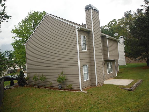 3rd image of 821 Norwalk Hill Ct