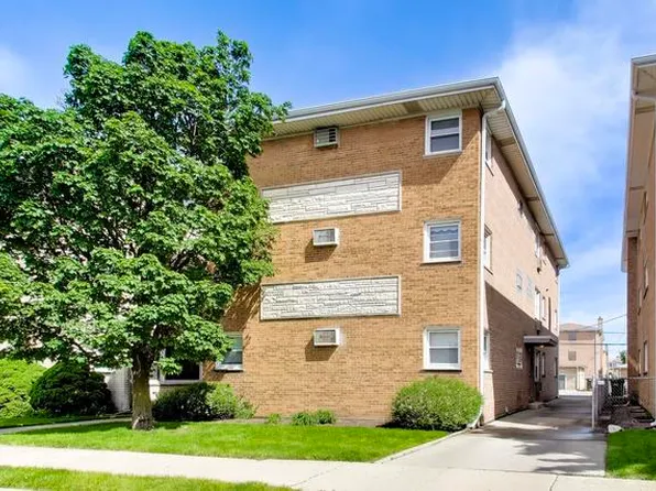 8212 Walsh Ln #1, River Grove, IL 60171