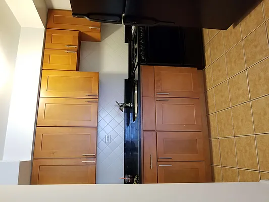 Rented by NYLA Realty | media 2