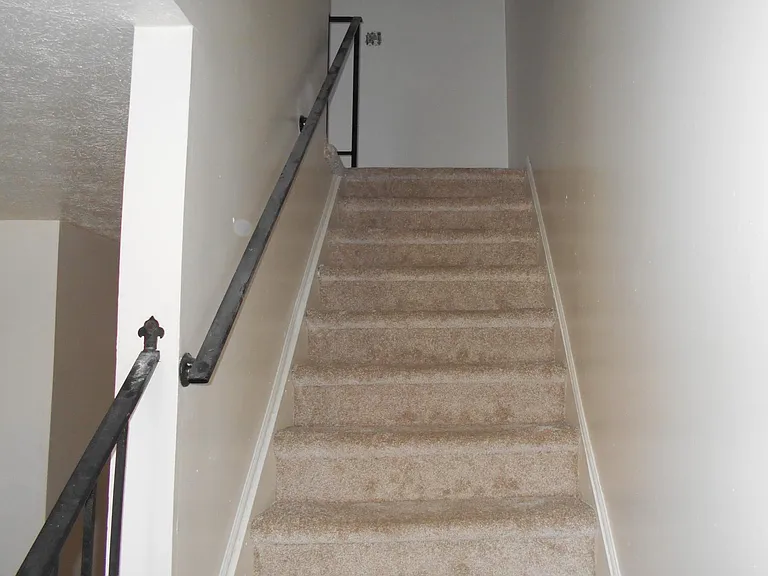 304 Circuit Ln — Photo 3