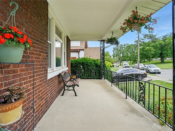 5th image of 2344 Quatman Ave