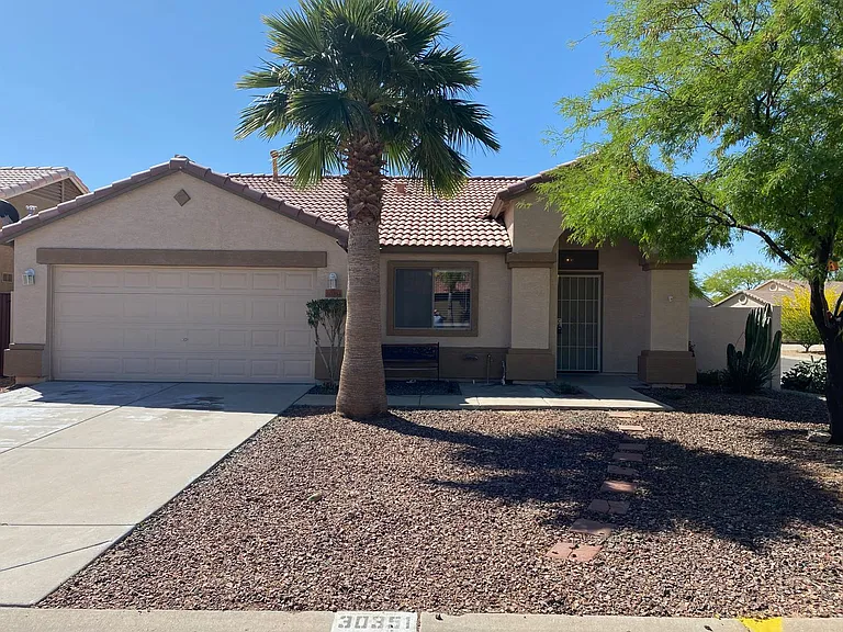 30351 N Maple Chase Dr — Photo 2