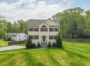 5 Richards St, Billerica, MA 01821